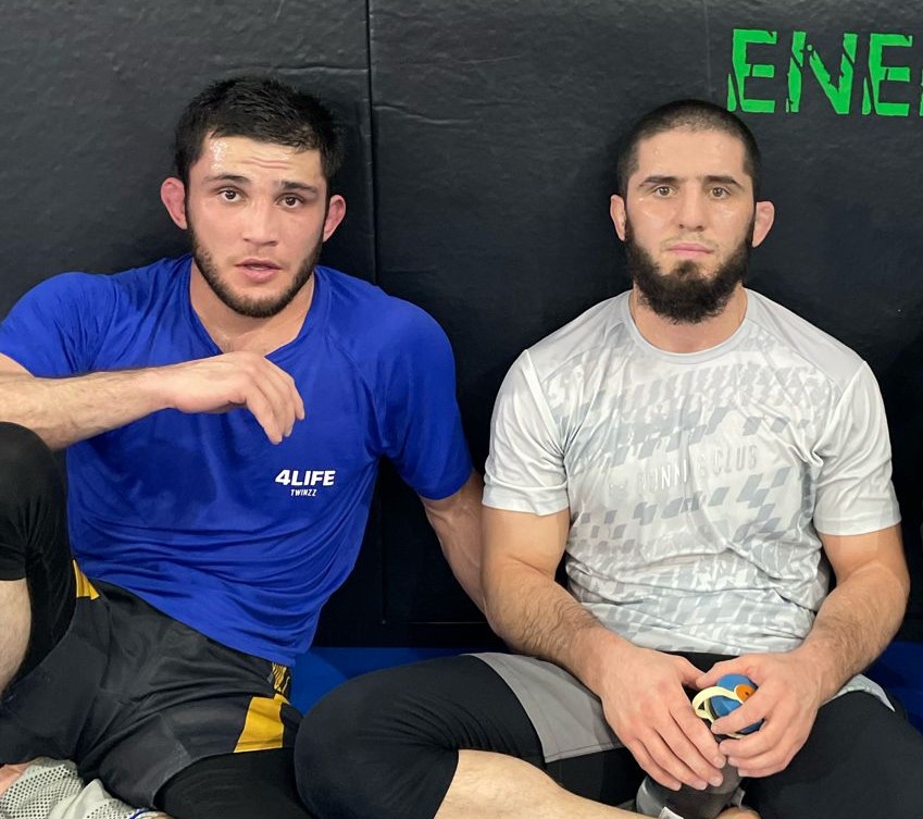 Ramazan Gitinov prepares for BRAVE CF 82 with original KHK MMA members Khabib and Makhachev