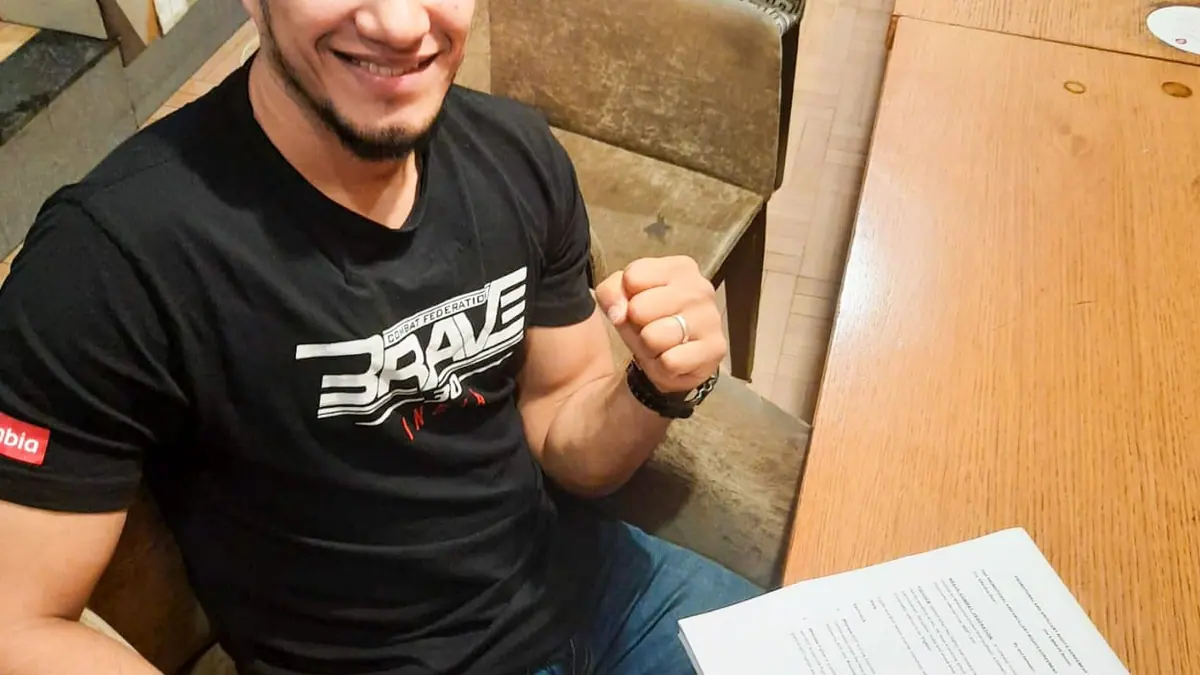 Indian MMA superstar Mohammed Farhad signs multi-fight extension with BRAVE CF