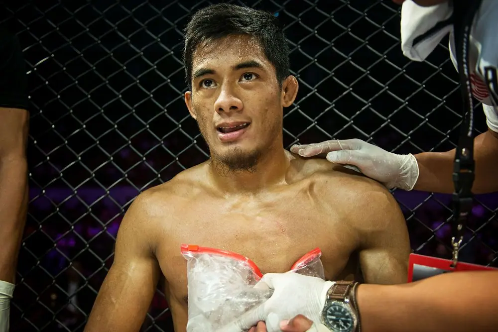 Loman arrives in India ready to defend world title at BRAVE CF 30