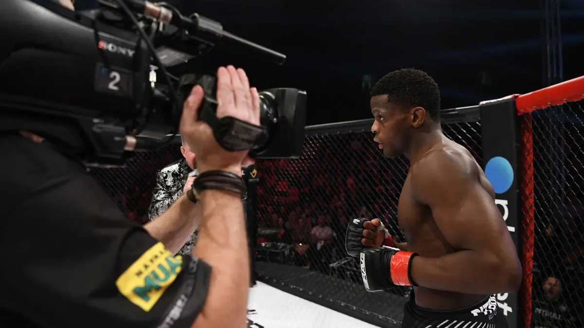 Phil Hawes calls out champ Daniel Gaucho, wants double-gold status at BRAVE CF